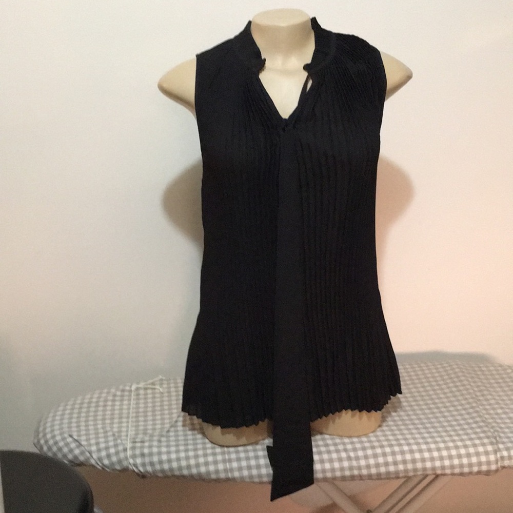 Brand New DKNY Top